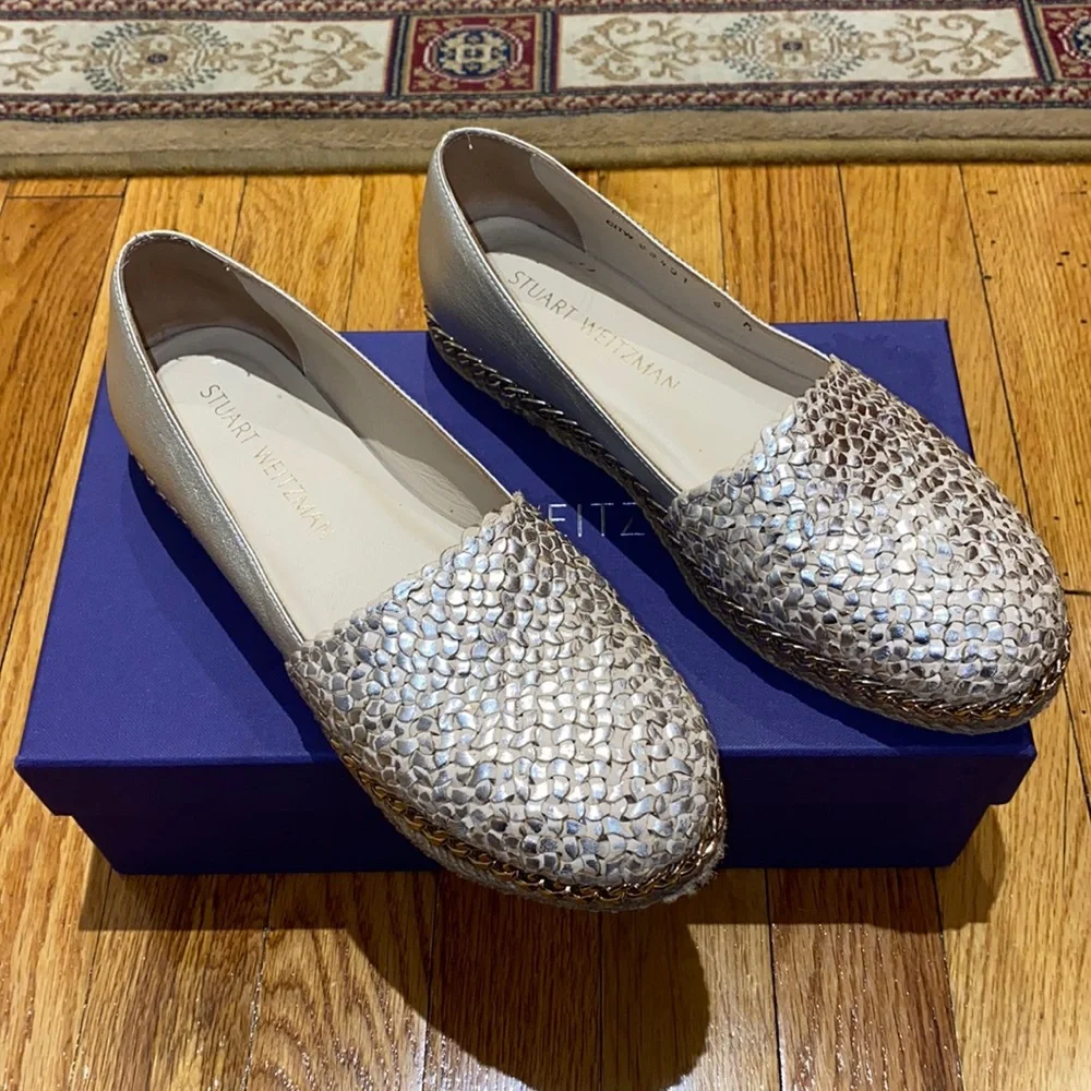 Stuart Weitzman Gold Espadrille Flats (Chain detail weave design) Size 6